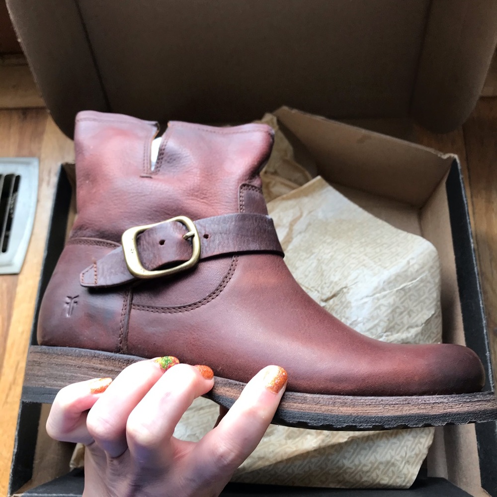 Veronica Booties by Frye